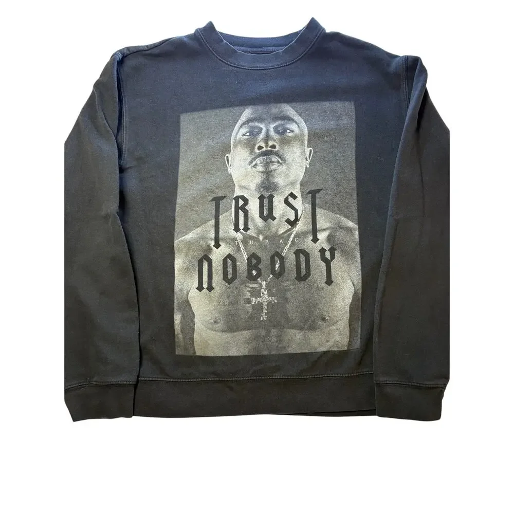 Unisex Black and Gray Graphic Print Crewneck Sweatshirt